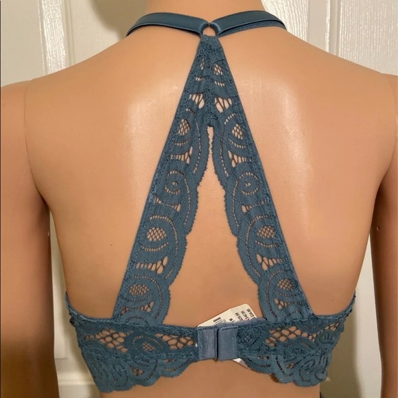 Victoria’s secrets push-up Bra Medium - Picture 2 of 4